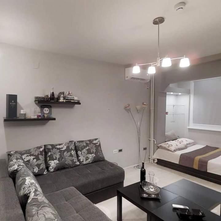 Apartment Nenov Skopje Buitenkant foto